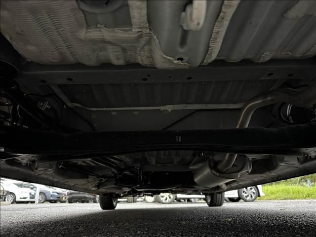 N-BOXカスタム ターボ 9インチフルセグナビ ホンダセンシング 両電スラ ETC 前後ドラレコ Bモニター BT Pスタ スマートキー Cセンサー シートヒーター レーダークルコン Aハイビーム Aライト LEDヘッド(46枚目)