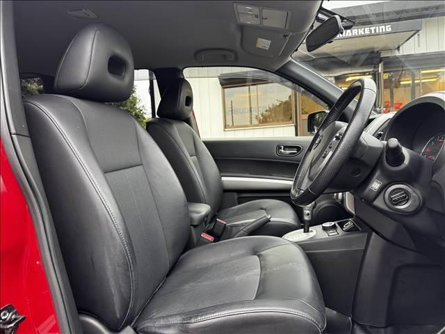 エクストレイル ２０Ｘｔｔ　後期　フルセグナビ　Ｂモニター　パートタイム４ＷＤ　インテリキー　シートヒーター　ＢＴ　ＤＶＤ再生　ＭＳＶクルコン　ＥＴＣ　キセノン　フォグ　Ａライト　横滑り防止　マットバイザー　撥水シート（9枚目）