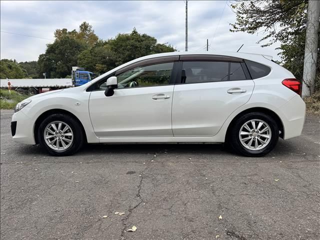 インプレッサスポーツ 1.6i-L フルセグナビ Bモニター BT DVD再生 H フルセグナビ Bモニター BT DVD再生 HIDヘッド フォグ Aスト キーレス ETC 電格ミラー Pガラス マット バイザー 革巻ステア 横滑り防止 シートリフター 分割可倒シート ISOFIX(6枚目)