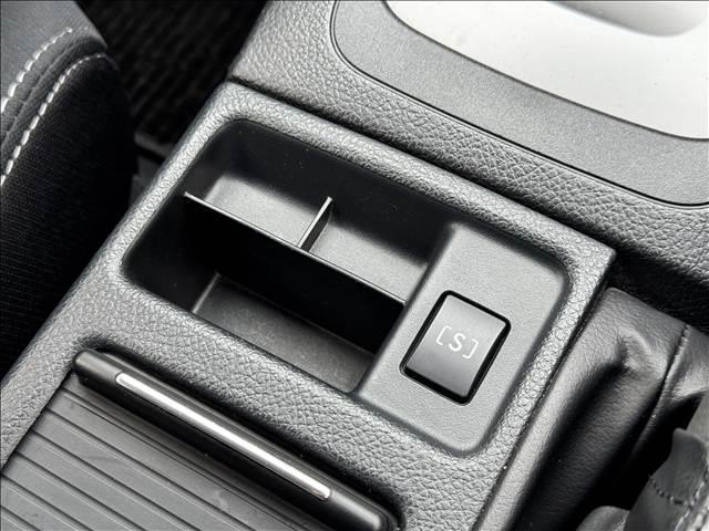 インプレッサスポーツ 1.6i-L フルセグナビ Bモニター BT DVD再生 H フルセグナビ Bモニター BT DVD再生 HIDヘッド フォグ Aスト キーレス ETC 電格ミラー Pガラス マット バイザー 革巻ステア 横滑り防止 シートリフター 分割可倒シート ISOFIX(15枚目)