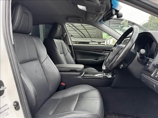 クラウンハイブリッド アスリートG フルセグナビ プリクラッシュ レーダークルコン Bモニ Cセンサー BT ドラレコ ETC Pスタート スマートキー カールソン19インチAW Aハイビーム Aライト HIDヘッド フォグ(9枚目)