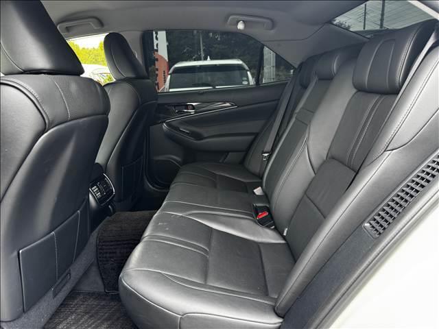 クラウンハイブリッド アスリートG フルセグナビ プリクラッシュ レーダークルコン Bモニ Cセンサー BT ドラレコ ETC Pスタート スマートキー カールソン19インチAW Aハイビーム Aライト HIDヘッド フォグ(10枚目)