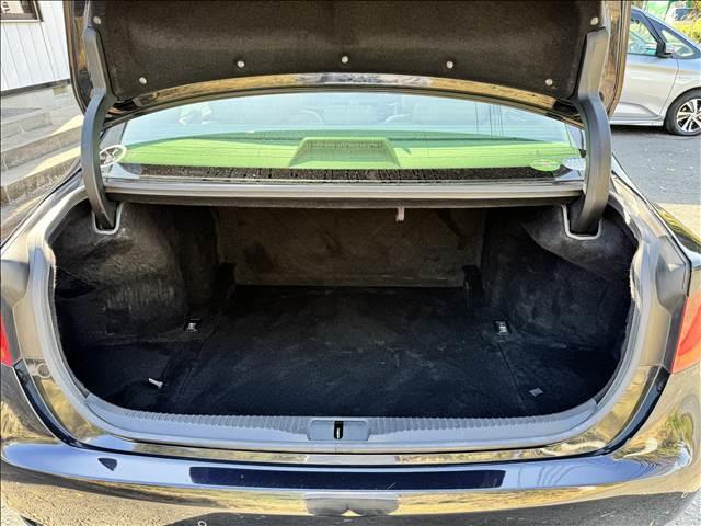 ガラスコーティングなども行っております。プロの業者による、施工ですのでご安心してお頼みください。