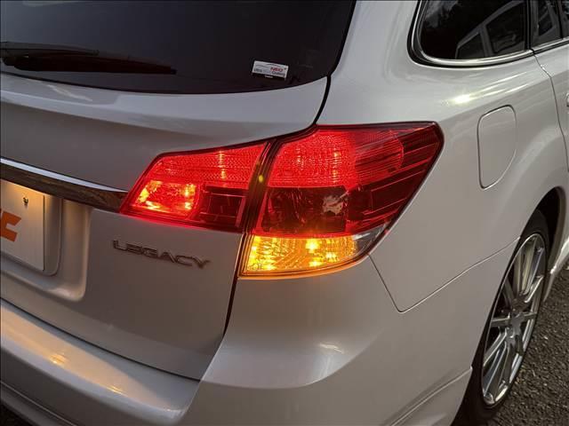 レガシィツーリングワゴン ２．５ｉアイサイト　Ｓパッケージ　フルセグナビ　アイサイト　Ｂモニター　スマートキー　Ｐスタート　追従クルコン　ドラレコ　ＥＴＣ　ＢＴ　ＤＶＤ再生　キセノン　フォグ　Ａライト　ステリモ　Ｐシート　サイド／カーテンＳＲＳ　マット　バイザ（37枚目）