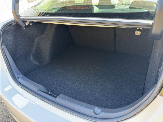 ガラスコーティングなども行っております。プロの業者による、施工ですのでご安心してお頼みください。