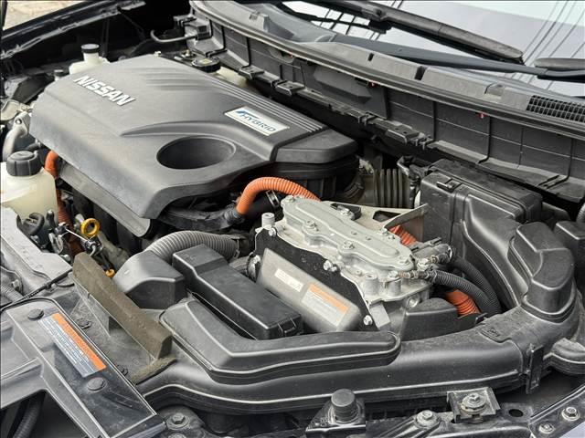 エクストレイル ２０Ｘ　ハイブリッド　エマージェンシーブレーキＰ　フルセグナビ　エマブレ　アラビュー　Ｄインナーミラー　ＢＳＭ　インテリキー　Ｐスタート　Ｐバックドア　ＥＴＣ　ＢＴ　ＤＶＤ再生　シートヒーター　クルコン　ステリモ　ＬＥＤヘッド　フォグ　Ａライト（20枚目）