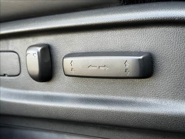 オデッセイ アブソルート・EX フルセグナビ フリップダウン 両電スラ ハーフレザー Bモニ BT ETC Aスト クルコン LEDヘッド フォグ Aライト 革ステア ステリモ リアAAC Rサンシェード Pスタ スマキー マット(15枚目)