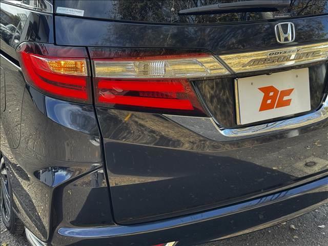 オデッセイ アブソルート・EX フルセグナビ フリップダウン 両電スラ ハーフレザー Bモニ BT ETC Aスト クルコン LEDヘッド フォグ Aライト 革ステア ステリモ リアAAC Rサンシェード Pスタ スマキー マット(36枚目)