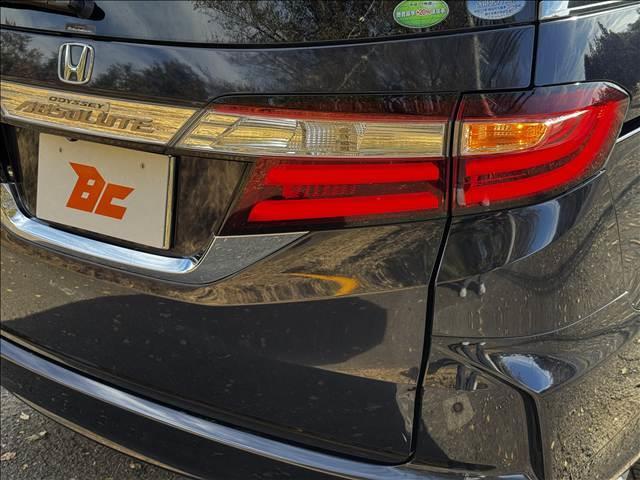 オデッセイ アブソルート・EX フルセグナビ フリップダウン 両電スラ ハーフレザー Bモニ BT ETC Aスト クルコン LEDヘッド フォグ Aライト 革ステア ステリモ リアAAC Rサンシェード Pスタ スマキー マット(37枚目)