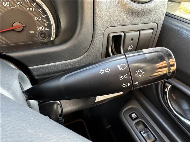 ジムニー ランドベンチャー　パートタイム４ＷＤ　ＩＣターボ　ハーフレザー　シートヒーター　ＥＴＣ　電格ミラー　ミラーウィンカー　キーレス　フォグ　レベライザー　革巻ステア　ステリモ　シガーソケット　Ｐガラス（28枚目）