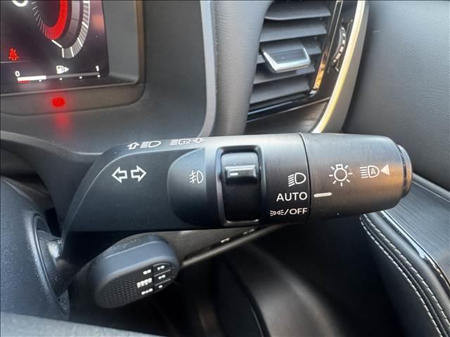 エクストレイル Ｇ　ｅ－４ＯＲＣＥ　フルセグナビ　アラビュー　プロパイロット　メモリ付Ｐシート　全席シートヒータ　革シート　Ｐバックドア　ＨＵＤ　ドラレコ　ＬＥＤヘッド　フォグ　Ａハイビーム　ＢＴ　ＥＴＣ　デジタルミラー　ロールシェード（28枚目）