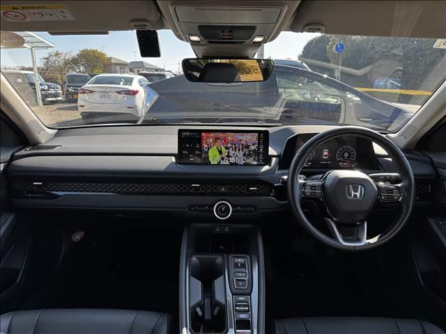 アコード e:HEV ホンダコネクトディスプレイ BOSEサウンド 全方位M レザーシート メモリ付Pシート シートヒーター レーダークルコン BT ドラレコ ETC HUD BSM LEDヘッド Aライト サンシェード(2枚目)