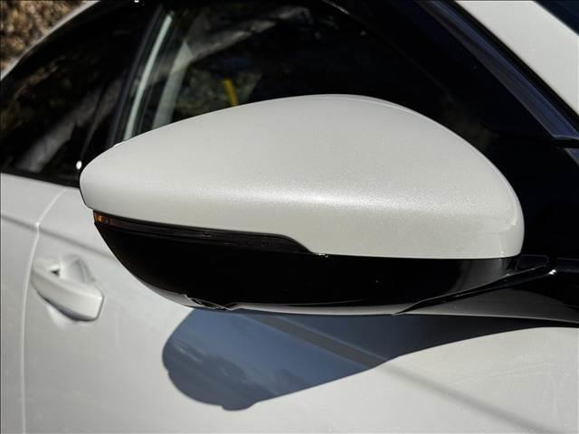 アコード e:HEV ホンダコネクトディスプレイ BOSEサウンド 全方位M レザーシート メモリ付Pシート シートヒーター レーダークルコン BT ドラレコ ETC HUD BSM LEDヘッド Aライト サンシェード(31枚目)