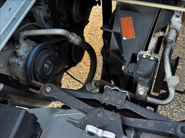 ハイゼットトラック エアコン・パワステ ツインカムスペシャル ディスプレイオーディオ BT ETC 社外12インチAW 5速MT パワステ エアコン アクセサリーソケット 塩ビシート バイザー ドリンクホルダー 三方開 荷台ゴムマット ゲートプロテクター(20枚目)