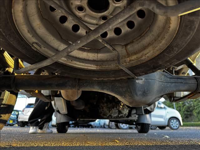 ハイゼットトラック エアコン・パワステ ツインカムスペシャル ディスプレイオーディオ BT ETC 社外12インチAW 5速MT パワステ エアコン アクセサリーソケット 塩ビシート バイザー ドリンクホルダー 三方開 荷台ゴムマット ゲートプロテクター(46枚目)