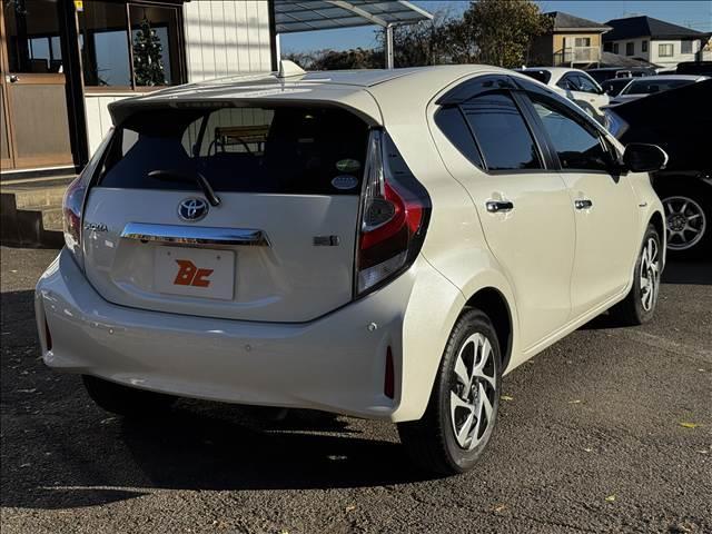 アクア Ｓスタイルブラック　後期　ナビ　Ｂモニター　ＬＥＤヘッド　Ｐ　地デジナビ　Ｂモニター　セーフティセンス　ＬＥＤヘッド　Ａライト　Ａハイビーム　Ｐスタート　スマートキー　ドラレコ　Ｃセンサー　ステリモ　ＢＴ　アームレスト　マットバイザー　電格ミラー　シートリフター（24枚目）