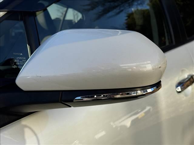 アクア Ｓスタイルブラック　後期　ナビ　Ｂモニター　ＬＥＤヘッド　Ｐ　地デジナビ　Ｂモニター　セーフティセンス　ＬＥＤヘッド　Ａライト　Ａハイビーム　Ｐスタート　スマートキー　ドラレコ　Ｃセンサー　ステリモ　ＢＴ　アームレスト　マットバイザー　電格ミラー　シートリフター（34枚目）