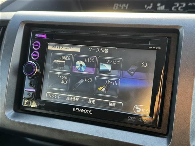 ステップワゴンスパーダ Ｓ　地デジナビ　Ｂモニター　電スラ　ＥＴＣ　キーレス　パドルシフト　ＨＩＤヘッド　フォグ　Ａライト　プライバシーガラス　フロアマット　ドアバイザー　電格ミラー　革巻ステア　チルトステア　シートリフター（3枚目）