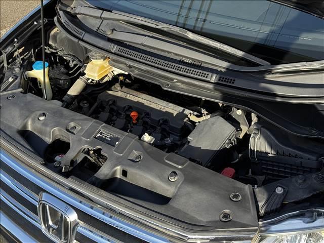 ステップワゴンスパーダ Ｓ　地デジナビ　Ｂモニター　電スラ　ＥＴＣ　キーレス　パドルシフト　ＨＩＤヘッド　フォグ　Ａライト　プライバシーガラス　フロアマット　ドアバイザー　電格ミラー　革巻ステア　チルトステア　シートリフター（20枚目）