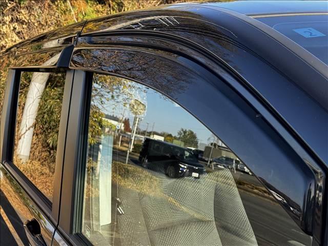 ステップワゴンスパーダ Ｓ　地デジナビ　Ｂモニター　電スラ　ＥＴＣ　キーレス　パドルシフト　ＨＩＤヘッド　フォグ　Ａライト　プライバシーガラス　フロアマット　ドアバイザー　電格ミラー　革巻ステア　チルトステア　シートリフター（30枚目）