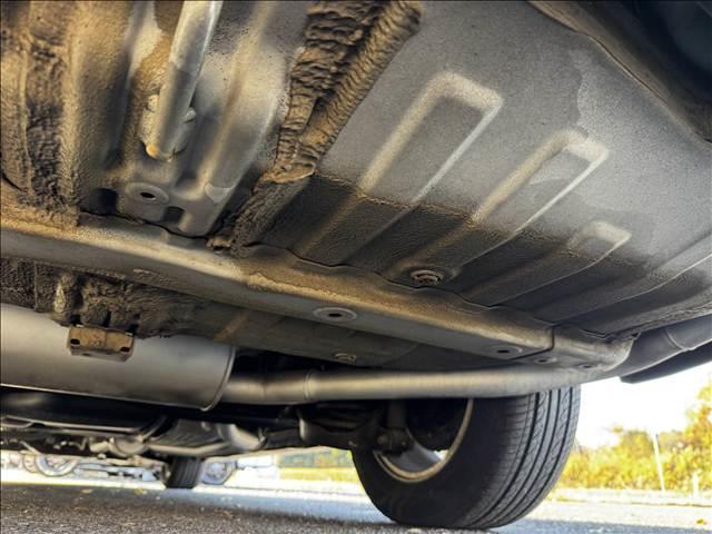 ステップワゴンスパーダ Ｓ　地デジナビ　Ｂモニター　電スラ　ＥＴＣ　キーレス　パドルシフト　ＨＩＤヘッド　フォグ　Ａライト　プライバシーガラス　フロアマット　ドアバイザー　電格ミラー　革巻ステア　チルトステア　シートリフター（48枚目）