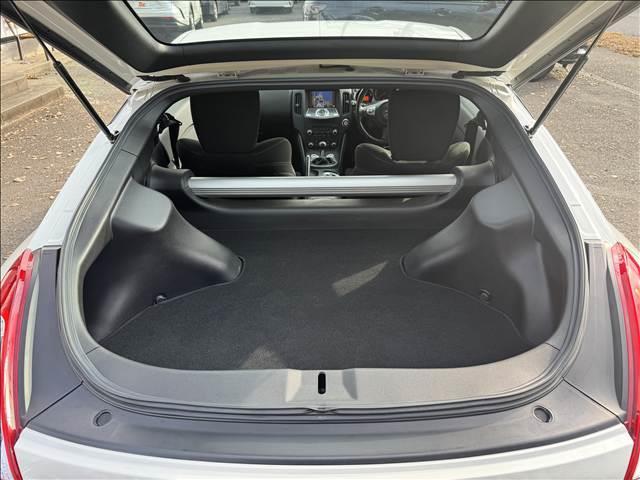 フェアレディZ バージョンS フルセグナビ Bモニター インテリキー Pスタート ミュージックサーバー キセノン フォグ Aライト ETC ステリモ サイド/カーテンSRS セキュリティアラーム シートリフター(10枚目)