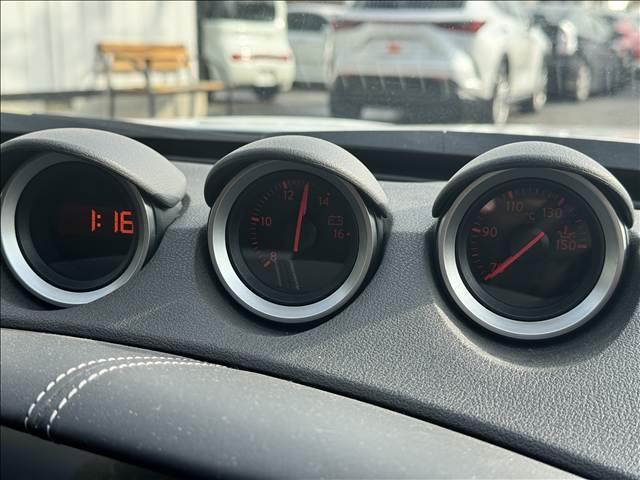 フェアレディZ バージョンS フルセグナビ Bモニター インテリキー Pスタート ミュージックサーバー キセノン フォグ Aライト ETC ステリモ サイド/カーテンSRS セキュリティアラーム シートリフター(15枚目)