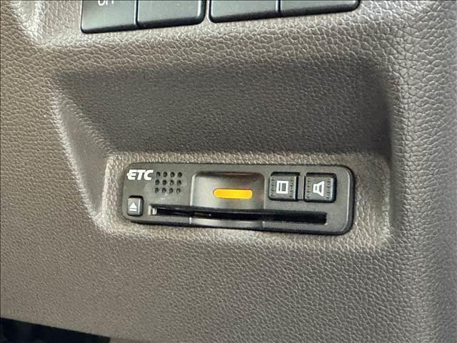 フリード G・ホンダセンシング 両電スラ フルセグナビ ホンダセンシング Bモニター スマートキー Pスタ BT DVD再生 追従クルコン ステリモ ETC 360°ドラレコ デアイサー ヒーテッドミラー シートリフター マット(16枚目)