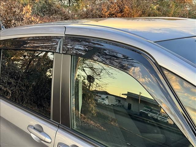 フリード G・ホンダセンシング 両電スラ フルセグナビ ホンダセンシング Bモニター スマートキー Pスタ BT DVD再生 追従クルコン ステリモ ETC 360°ドラレコ デアイサー ヒーテッドミラー シートリフター マット(30枚目)