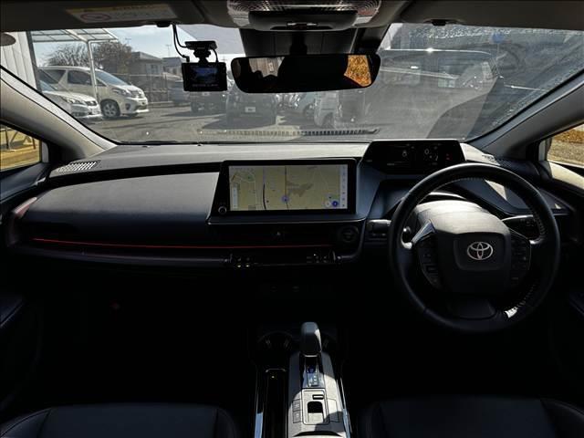 プリウス Z 12.3型フルセグナビ パノラマM Tチームメイト レザーシート セーフティセンス BSM Pバックドア AC100V電源 メモリーシート ベンチレーション ステアリングヒーター ETC2.0(2枚目)