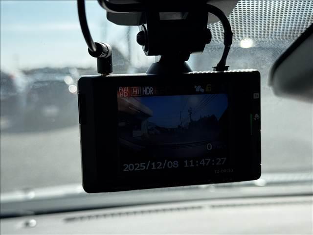 プリウス Z 12.3型フルセグナビ パノラマM Tチームメイト レザーシート セーフティセンス BSM Pバックドア AC100V電源 メモリーシート ベンチレーション ステアリングヒーター ETC2.0(15枚目)