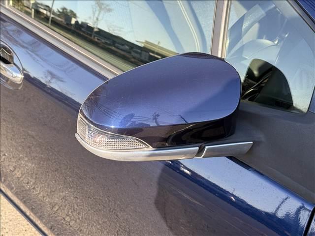 ヴィッツ Ｆ　セーフティーエディション　社外ナビ　Ｂモニ　セーフティセンス　スマートキー　Ｐスタート　ＥＴＣ　シートリフター　電格ミラー　ＢＴ　Ａストップ　ヘッドライトレベライザー　ＩＳＯＦＩＸ　バニティミラー　ＡＣソケット　分割リアシート（32枚目）