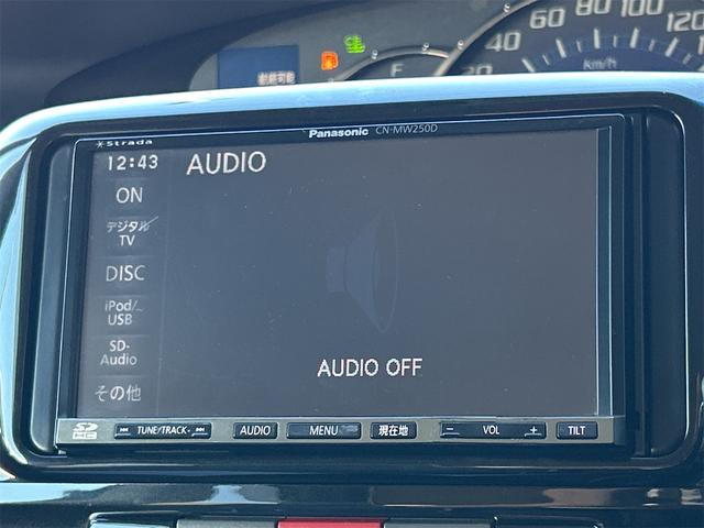 タント Ｇスペシャル　電動スライドドア　ナビ　ＴＶ　スマートキー　アイドリングストップ　電動格納ミラー　ＣＶＴ　盗難防止システム　ＡＢＳ　ＣＤ　ＵＳＢ　アルミホイール　衝突安全ボディ　エアコン　パワーステアリング（5枚目）