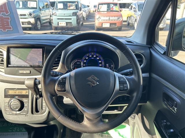 ワゴンRスティングレー T ナビ TV オートクルーズコントロール 衝突被害軽減システム オートライト HID スマートキー アイドリングストップ 電動格納ミラー シートヒーター ベンチシート CVT 盗難防止システム ABS(3枚目)