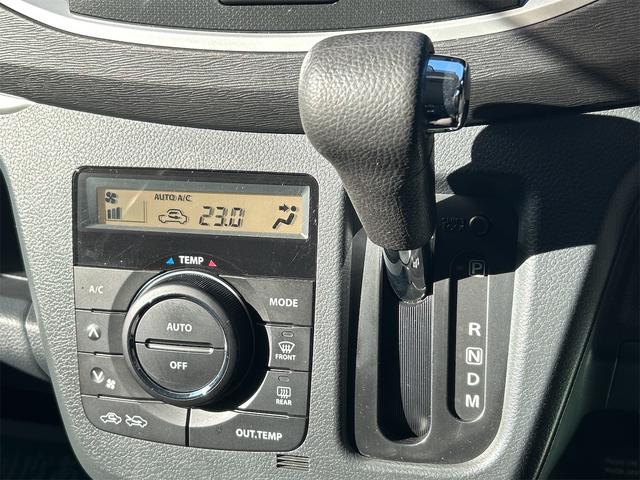 ワゴンRスティングレー T ナビ TV オートクルーズコントロール 衝突被害軽減システム オートライト HID スマートキー アイドリングストップ 電動格納ミラー シートヒーター ベンチシート CVT 盗難防止システム ABS(8枚目)