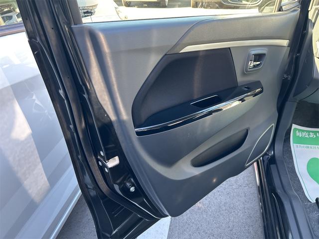 ワゴンRスティングレー T ナビ TV オートクルーズコントロール 衝突被害軽減システム オートライト HID スマートキー アイドリングストップ 電動格納ミラー シートヒーター ベンチシート CVT 盗難防止システム ABS(31枚目)