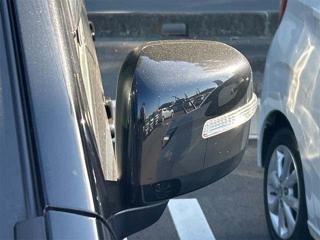 ワゴンRスティングレー T ナビ TV オートクルーズコントロール 衝突被害軽減システム オートライト HID スマートキー アイドリングストップ 電動格納ミラー シートヒーター ベンチシート CVT 盗難防止システム ABS(33枚目)