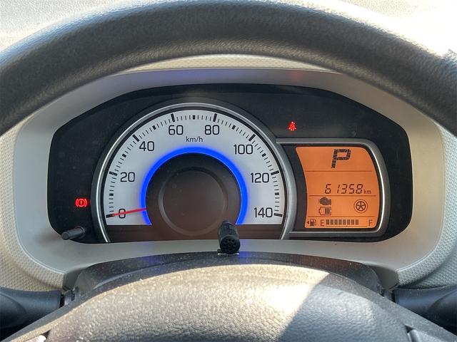 アルト Ｌ　ナビ　キーレスエントリー　アイドリングストップ　シートヒーター　ＣＶＴ　盗難防止システム　ＡＢＳ　ＥＳＣ　ＣＤ　衝突安全ボディ　エアコン　パワーステアリング　パワーウィンドウ　運転席エアバッグ（4枚目）