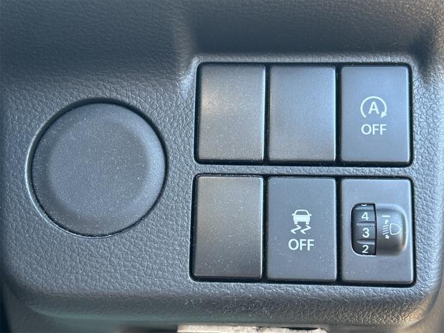 アルト Ｌ　ナビ　キーレスエントリー　アイドリングストップ　シートヒーター　ＣＶＴ　盗難防止システム　ＡＢＳ　ＥＳＣ　ＣＤ　衝突安全ボディ　エアコン　パワーステアリング　パワーウィンドウ　運転席エアバッグ（9枚目）