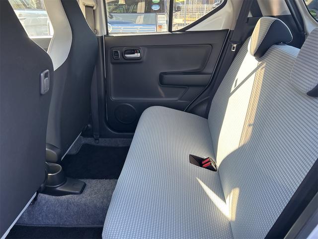 アルト Ｘ　衝突被害軽減システム　スマートキー　アイドリングストップ　電動格納ミラー　シートヒーター　ＣＶＴ　盗難防止システム　ＡＢＳ　ＥＳＣ　ＣＤ　ミュージックプレイヤー接続可　アルミホイール　衝突安全ボディ（28枚目）