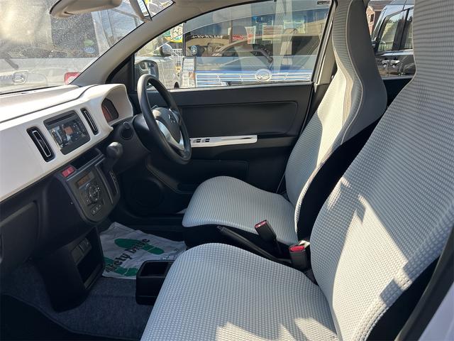 アルト Ｘ　衝突被害軽減システム　スマートキー　アイドリングストップ　電動格納ミラー　シートヒーター　ＣＶＴ　盗難防止システム　ＡＢＳ　ＥＳＣ　ＣＤ　ミュージックプレイヤー接続可　アルミホイール　衝突安全ボディ（31枚目）