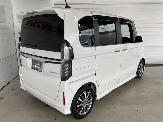 Ｎ－ＢＯＸカスタム Ｌ　【チタニア施工済み車】　Ｉストップ　片側電動両側スライドドア　キーレスエントリー　ＳＲＳ　Ｂカメ　禁煙　リアコーナーセンサー　ナビ＆ＴＶ　ＤＶＤ再生　メンテナンスノート　前席シートヒーター　スマキー（10枚目）