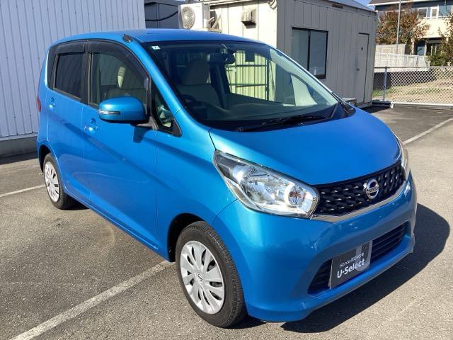 デイズ Ｘ　ｉＳＴＯＰ　イモビライザー　Ｗエアバック　ベンチシート　ＴＶナビ　オ－トエアコン　バックカメラ　ＡＢＳ　運転席エアバッグ　キーレス　パワーウィンドウ　パワーステアリング　ワンセグＴＶ　マルチビュー（6枚目）