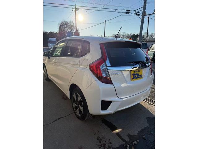 フィットハイブリッド Ｆパッケージ（8枚目）