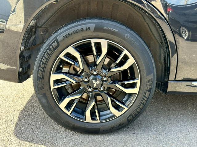 アウトランダーＰＨＥＶ Ｇナビパッケージ　ユーザー買取車／ワンオーナー車／純正ナビ／フルセグ／全方位カメラ／ＬＥＤヘッドライト／ＥＴＣ／充電ケーブルあり（29枚目）