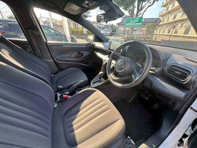 ヤリス Ｘ　ユーザー買取車／メーカーナビ／バックモニター／Ｂｌｕｅｔｏｏｔｈ接続／コーナーセンサー／衝突軽減ブレーキ／スマートキー／ＥＴＣ（12枚目）