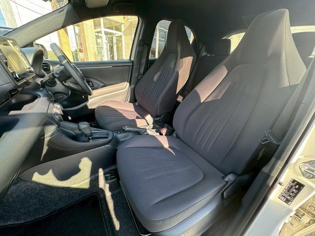 ヤリス Ｘ　ユーザー買取車／メーカーナビ／バックモニター／Ｂｌｕｅｔｏｏｔｈ接続／コーナーセンサー／衝突軽減ブレーキ／スマートキー／ＥＴＣ（17枚目）