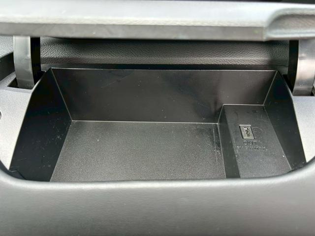 セレナ ハイウェイスター プロパイロットエディション ユーザー買取車/純正ナビ/バックモニター/フルセグ/プロパイロット/フリップダウンモニター/両側オートスライドドア/ドラレコ/ETC(31枚目)