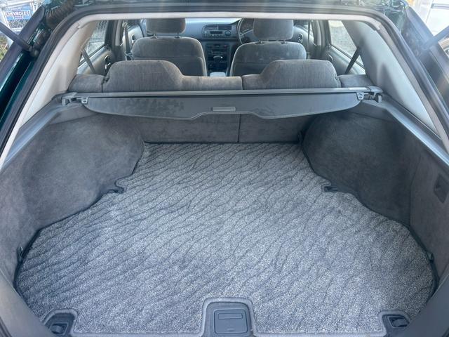 アコードワゴン ２．２Ｖｉ　／ホンダオブアメリカ／オールペン済／ＵＳカスタム／ローダウン／１４インチワイヤーホイール（22枚目）