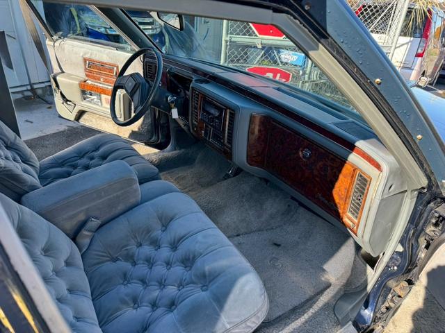 キャデラックフリートウッド ブロアム　ディーラー車／ハイドロ歴無／社外ヘッドユニット／社外スピーカー／社外アンプ（21枚目）